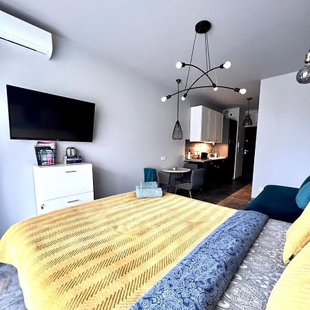Stylowe Studio Krzemieniecka, Metro Slodowiec, Free Parking By Cosmo Spirit 华沙 外观 照片